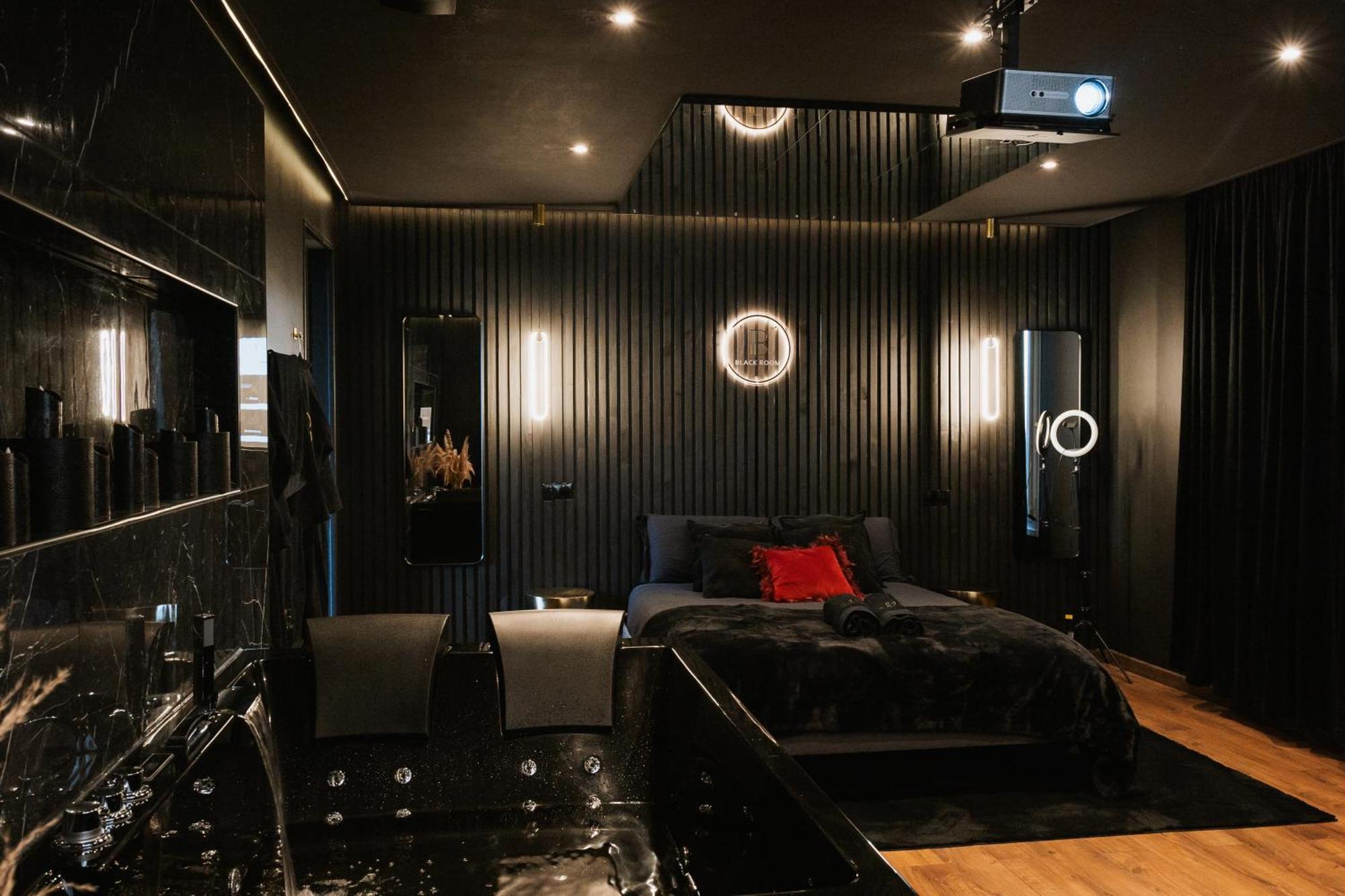 Blackroom Suite De Luxe 50 Nuances De Grey Гавр Экстерьер фото